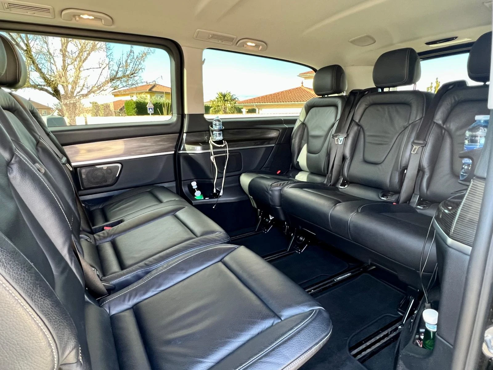 V Class inside